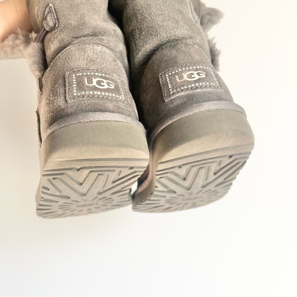 UGG Australia Women's Bailey Button Bling Boots Size 6 - Picture 15 of 16